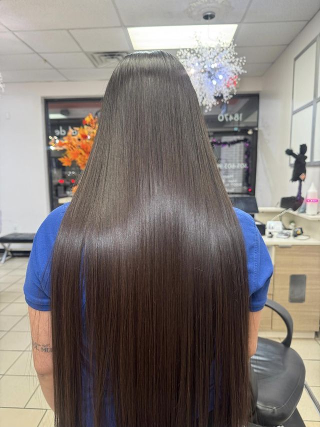 Liso largo y brillante, trabajo hecho en Mila Hair Salon